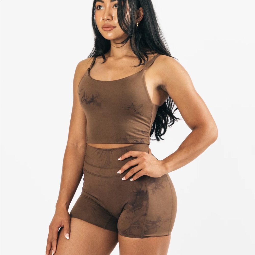 SOLD‼️ Alphalete Alphalux crop sports bra S